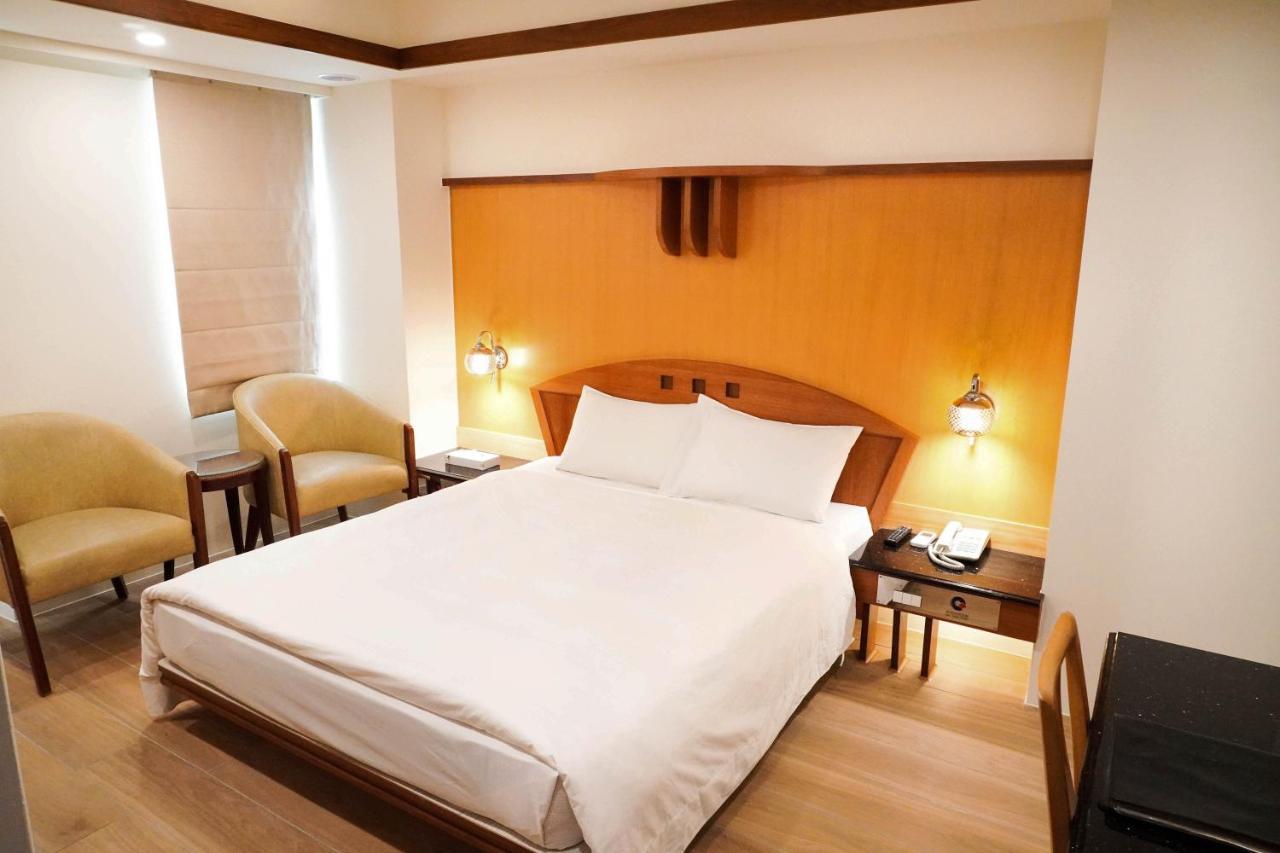 Kao Yuan Hotel - Zhong Zheng Taizhong Zewnętrze zdjęcie
