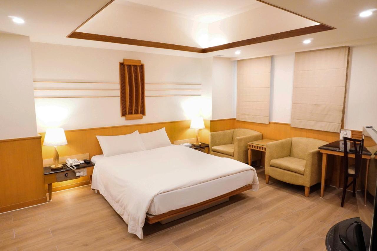 Kao Yuan Hotel - Zhong Zheng Taizhong Zewnętrze zdjęcie
