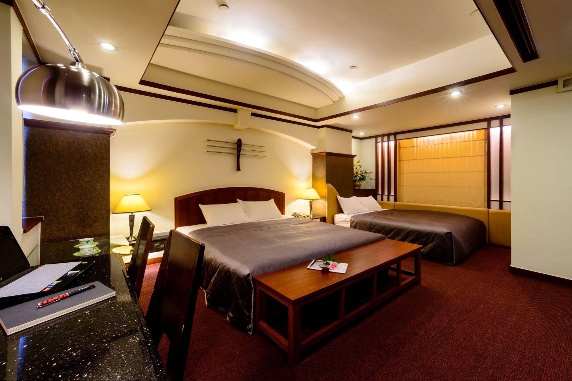 Kao Yuan Hotel - Zhong Zheng Taizhong Zewnętrze zdjęcie