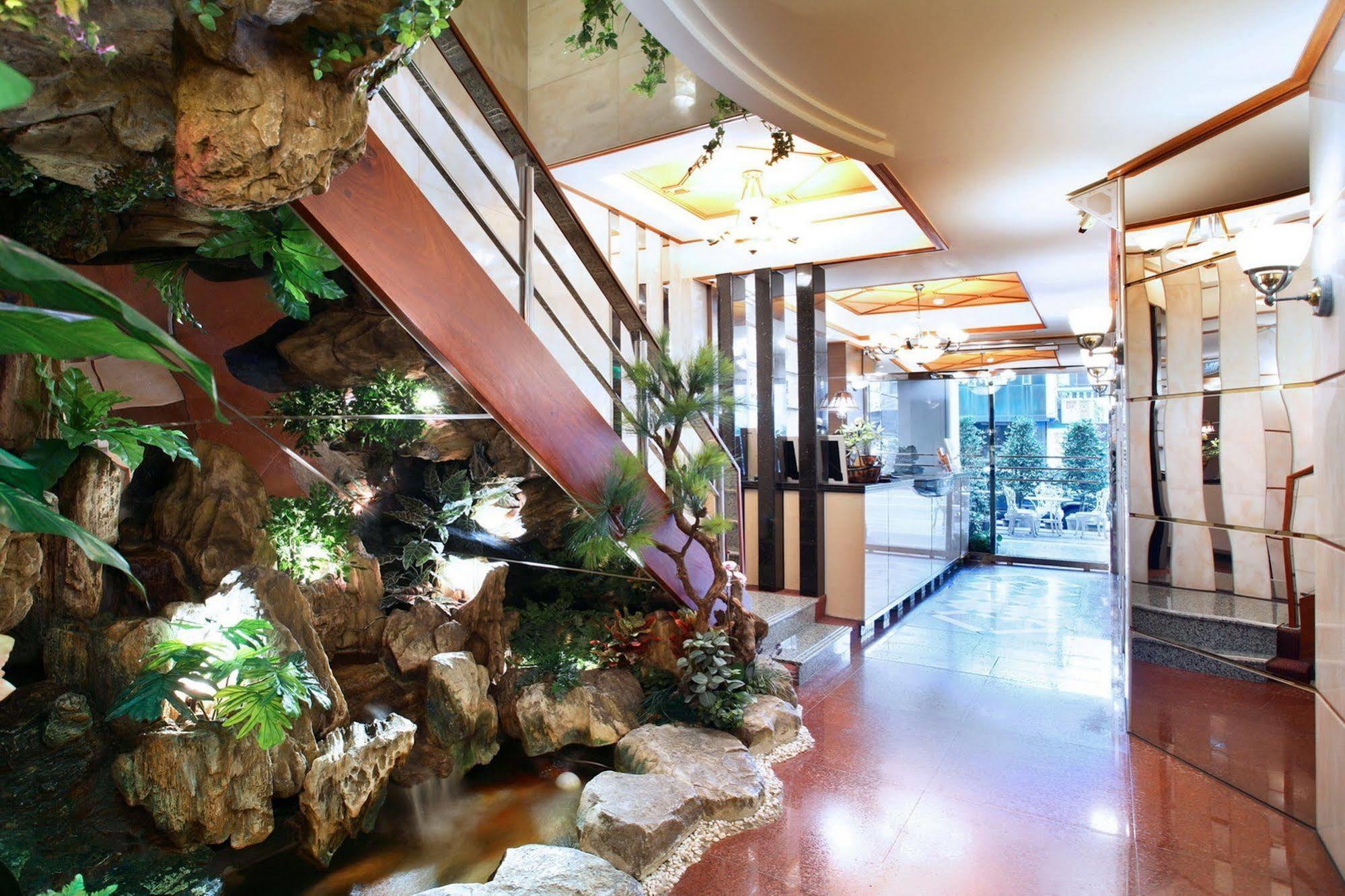 Kao Yuan Hotel - Zhong Zheng Taizhong Zewnętrze zdjęcie