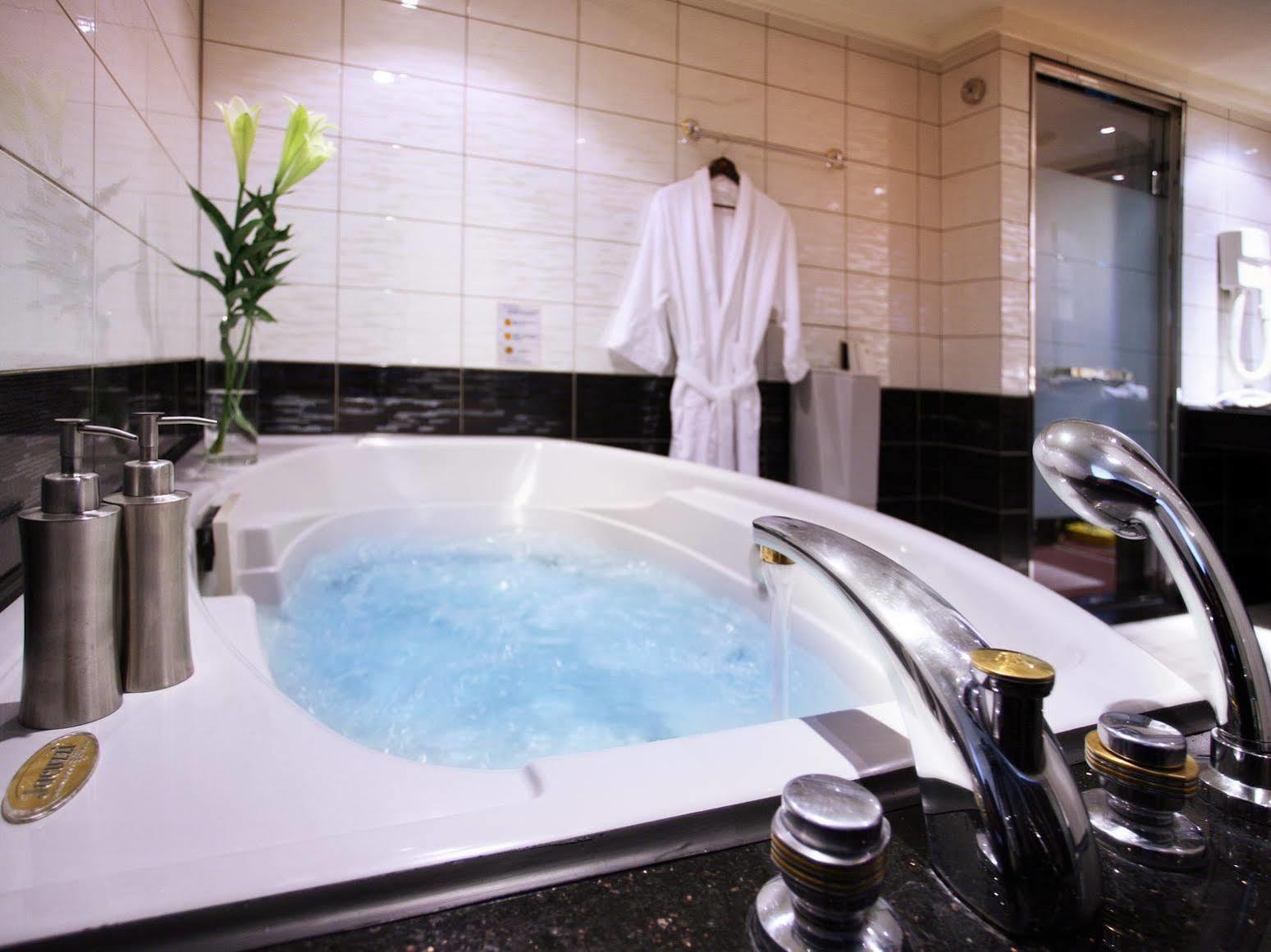 Kao Yuan Hotel - Zhong Zheng Taizhong Zewnętrze zdjęcie