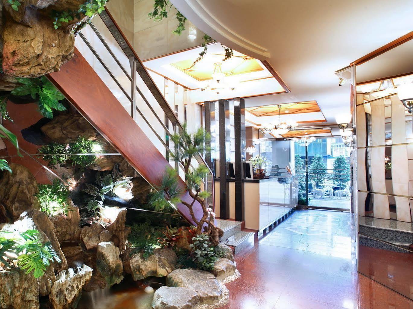 Kao Yuan Hotel - Zhong Zheng Taizhong Zewnętrze zdjęcie